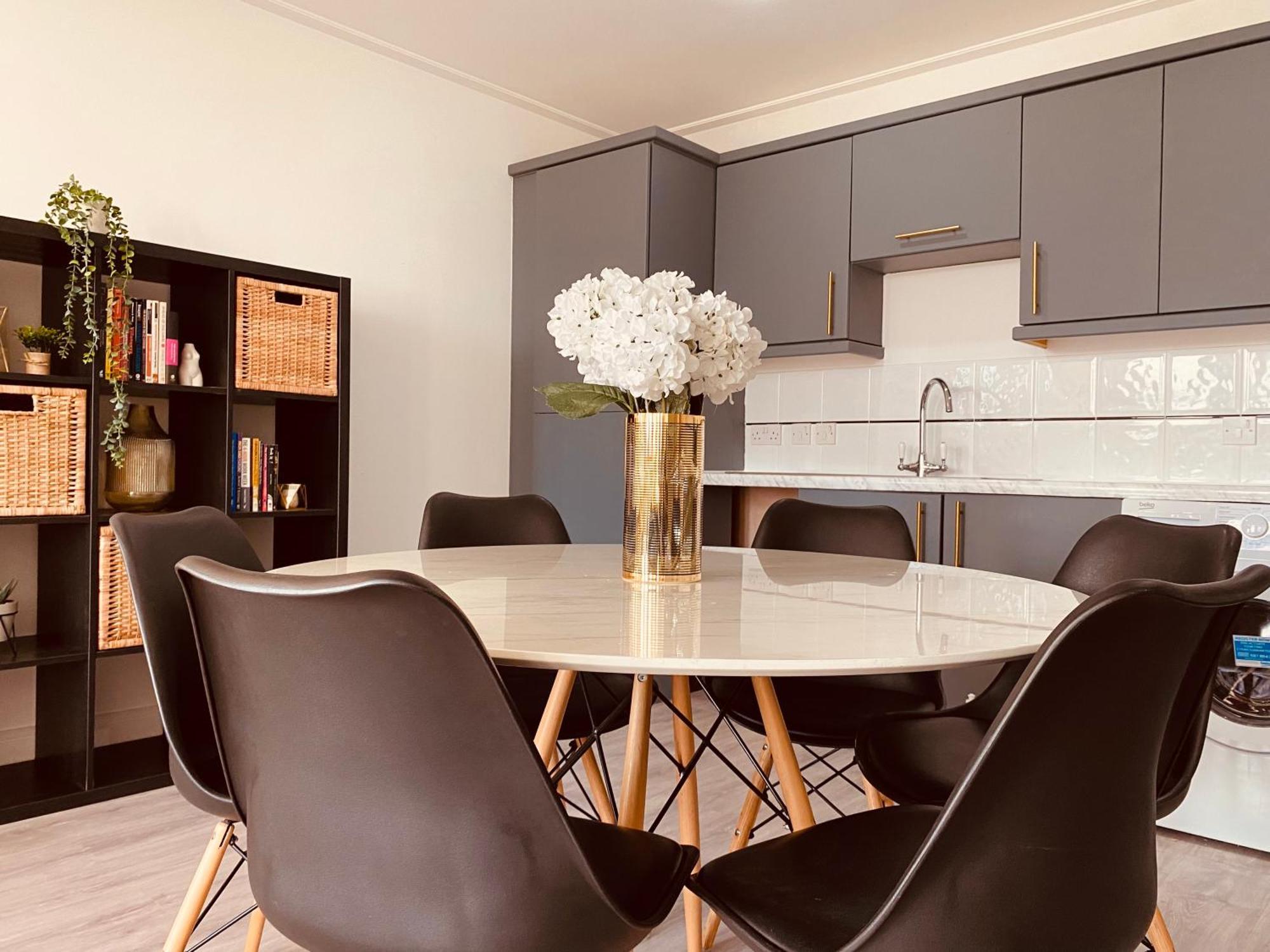 Spacious 2 Bedroom City Pad In Old Street London Exteriör bild